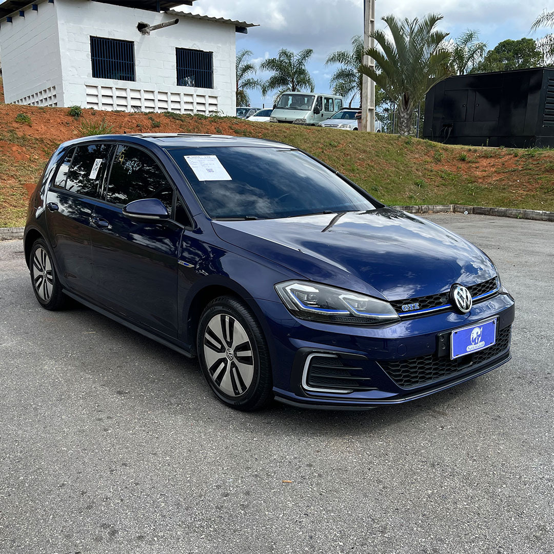 LOTE 04 VOLKSWAGEN GOLF GTE AF ANO 2019/2020