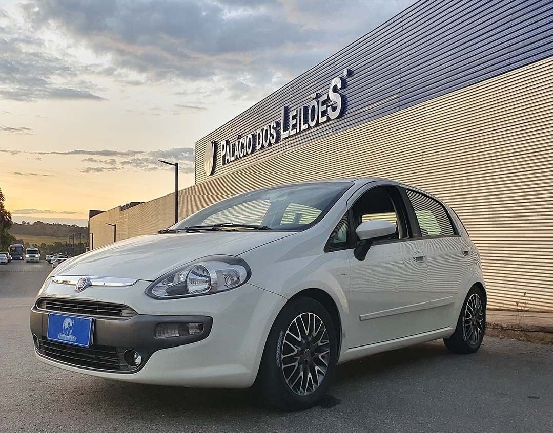 LOTE 23 FIAT/PUNTO ESSENCE 1.6 