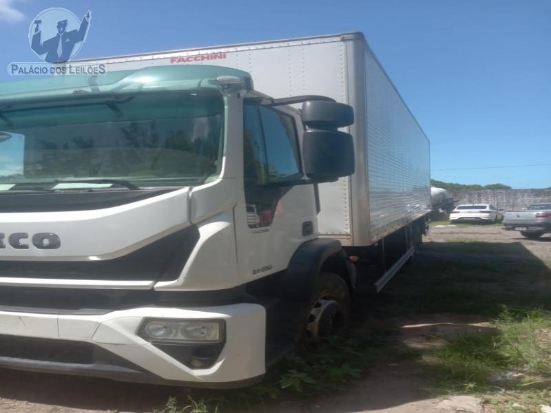 LOTE 07 IVECOTECTOR 240E28